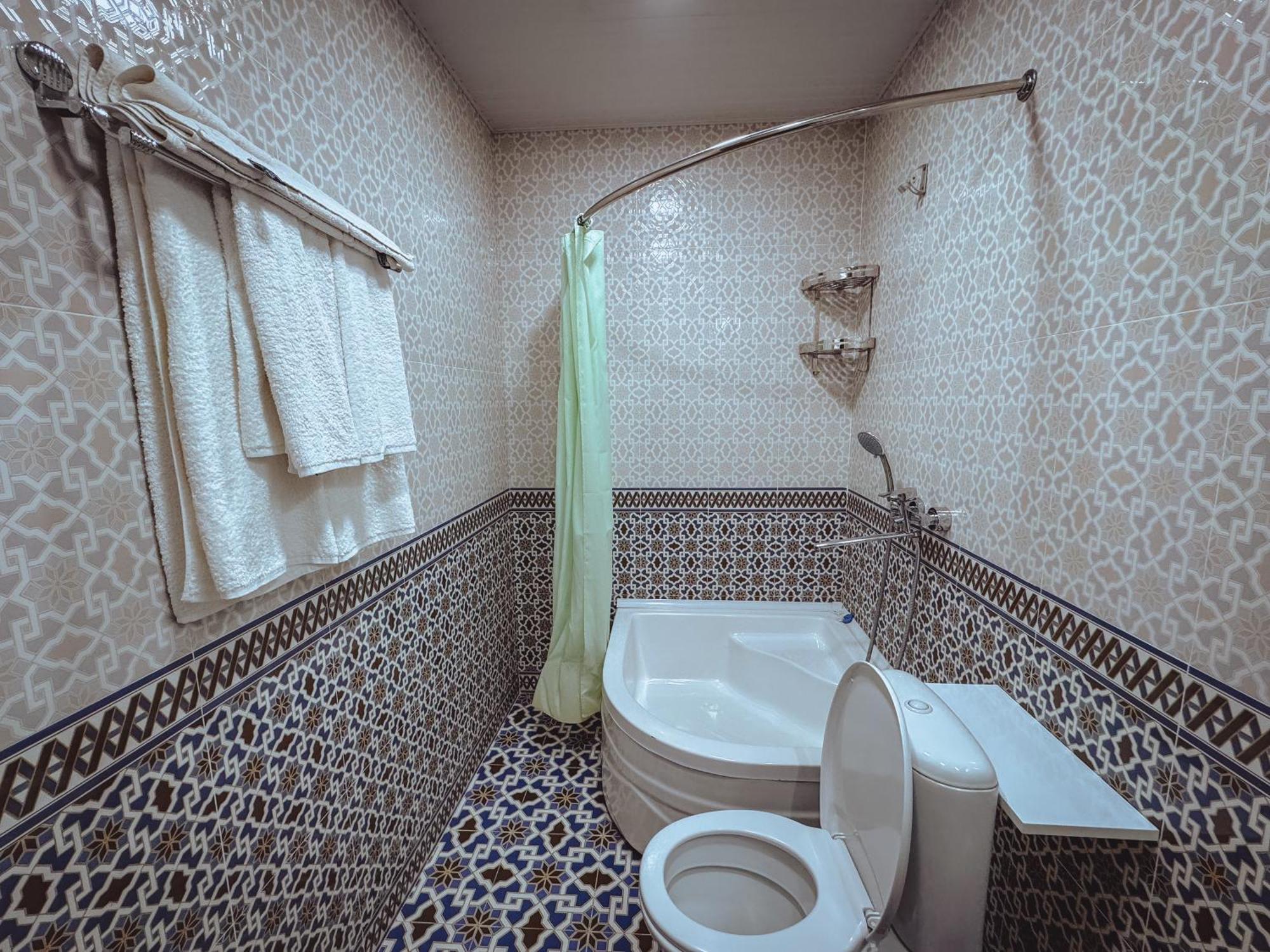 Old Gate Family Guest House 부하라 외부 사진