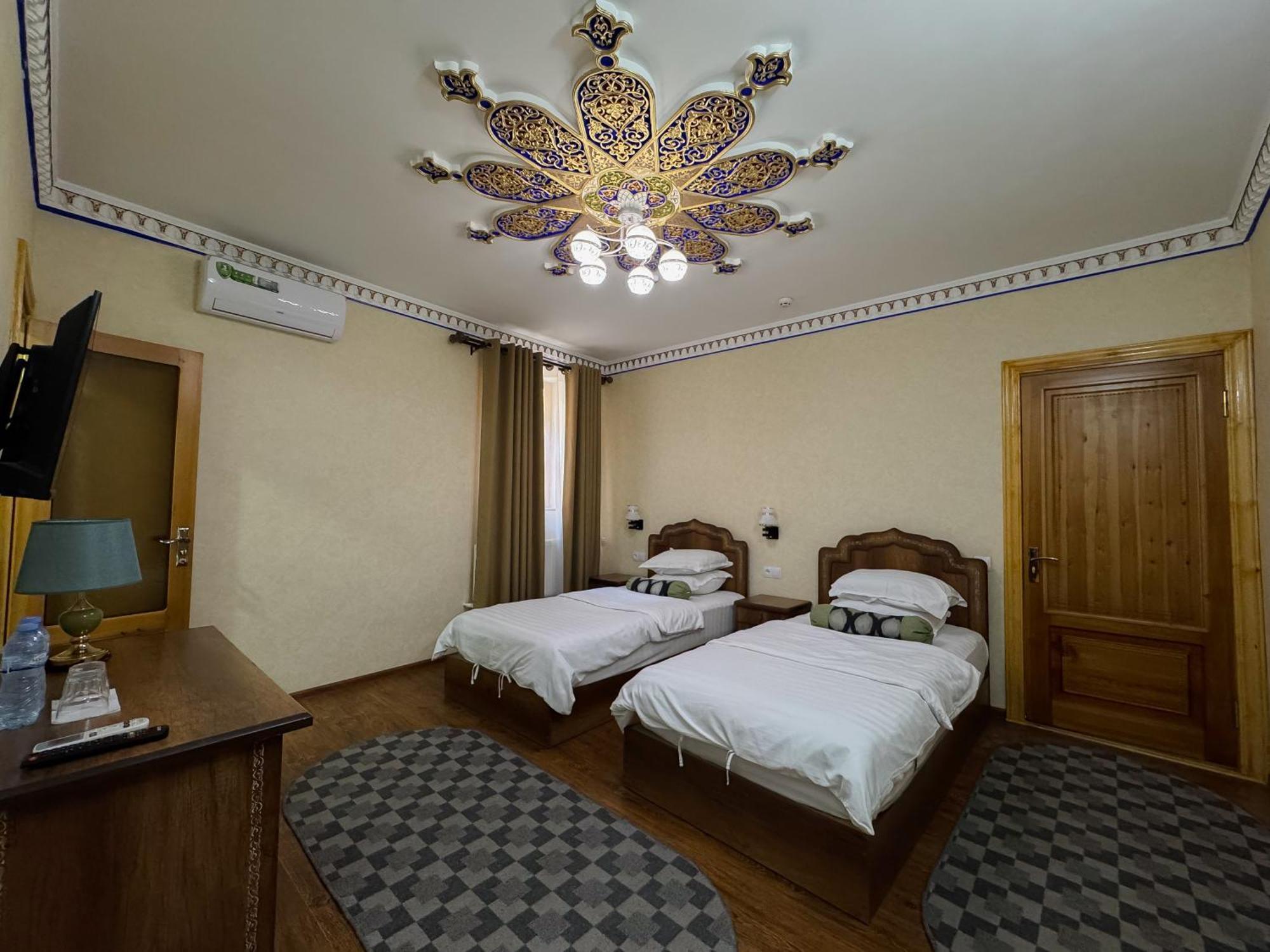 Old Gate Family Guest House 부하라 외부 사진