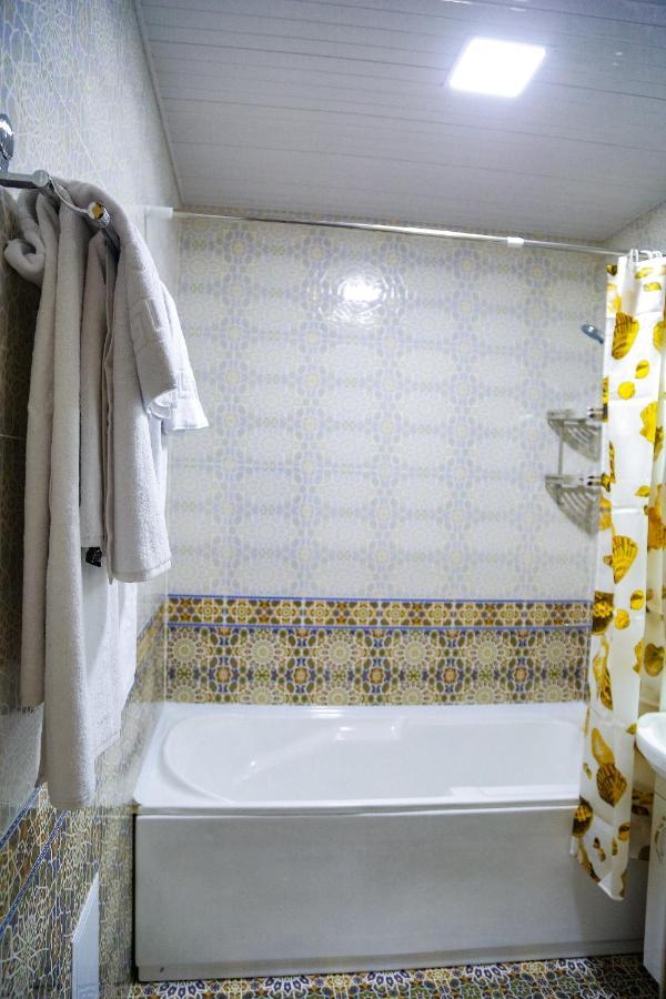 Old Gate Family Guest House 부하라 외부 사진