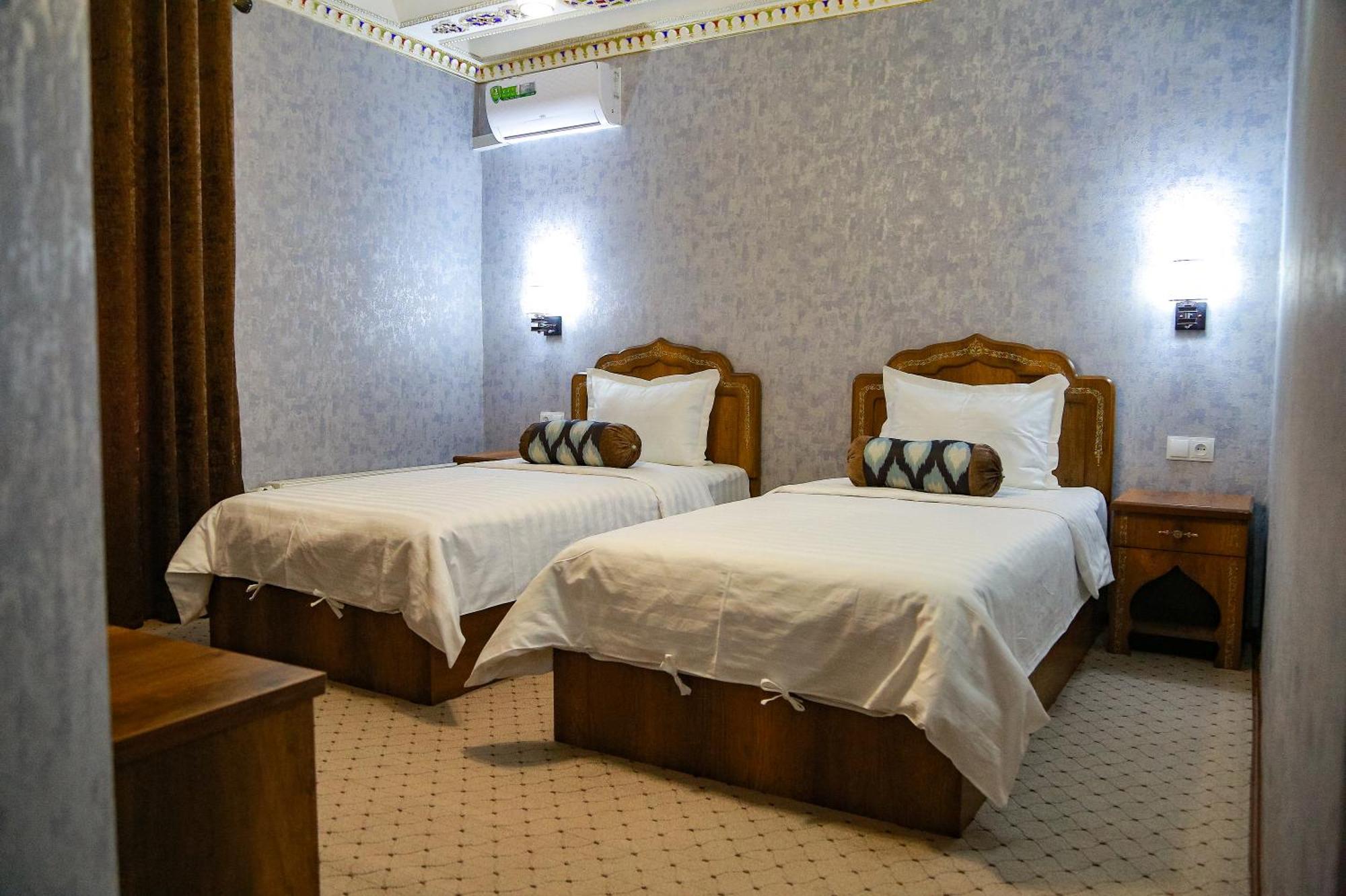 Old Gate Family Guest House 부하라 외부 사진
